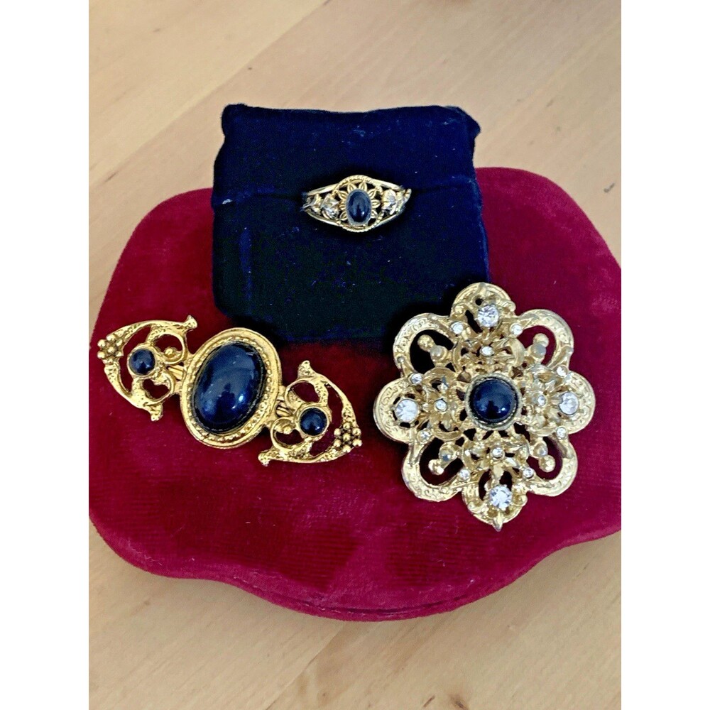 Vintage Victorian Revival Gold Tone Black Cabochon Brooch Ring Lot 3pc Goth Glam
